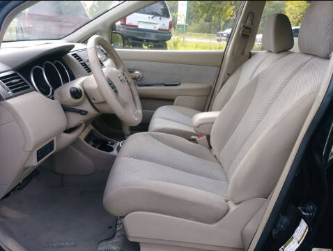 2009 Nissan Versa 1.8 S