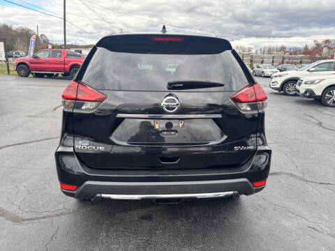 2018 Nissan Rogue SV