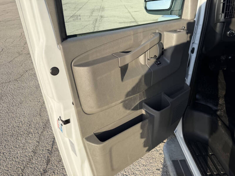 2024 GMC Savana 2500