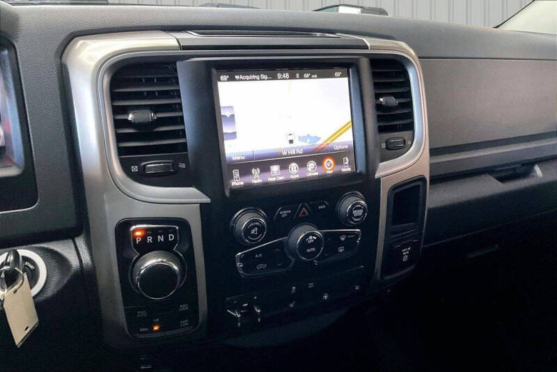 2017 RAM 1500 SLT