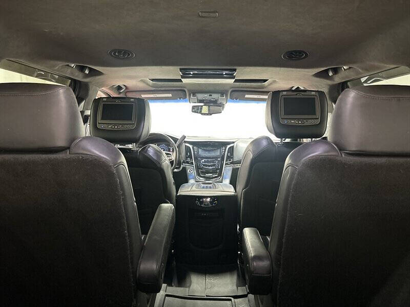 2016 Cadillac Escalade Platinum