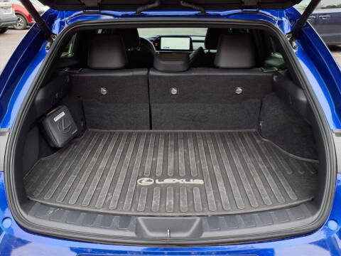 2023 Lexus UX 250h F SPORT Handling