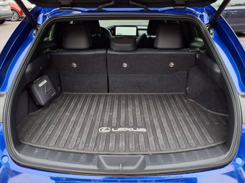 2023 Lexus UX 250h F SPORT Handling