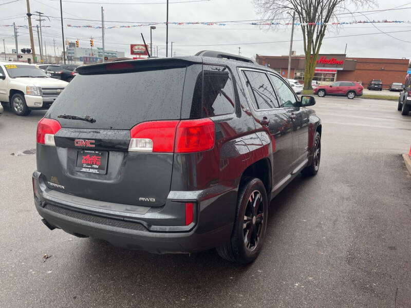 2017 GMC Terrain SLE-2 photo 6