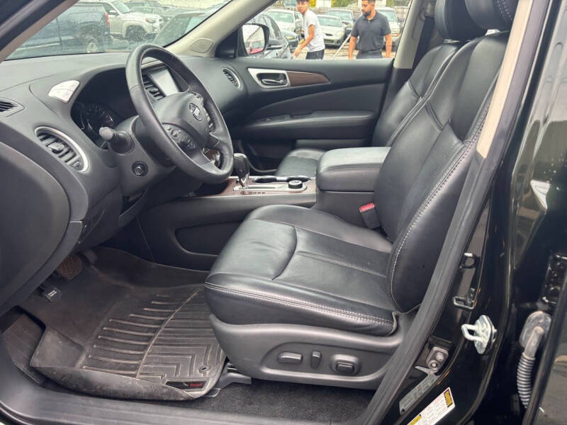 2018 Nissan Pathfinder S