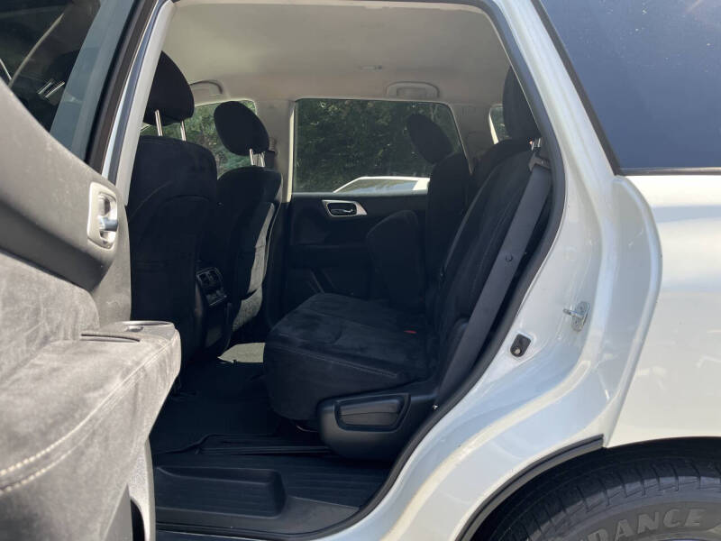 2015 Nissan Pathfinder S