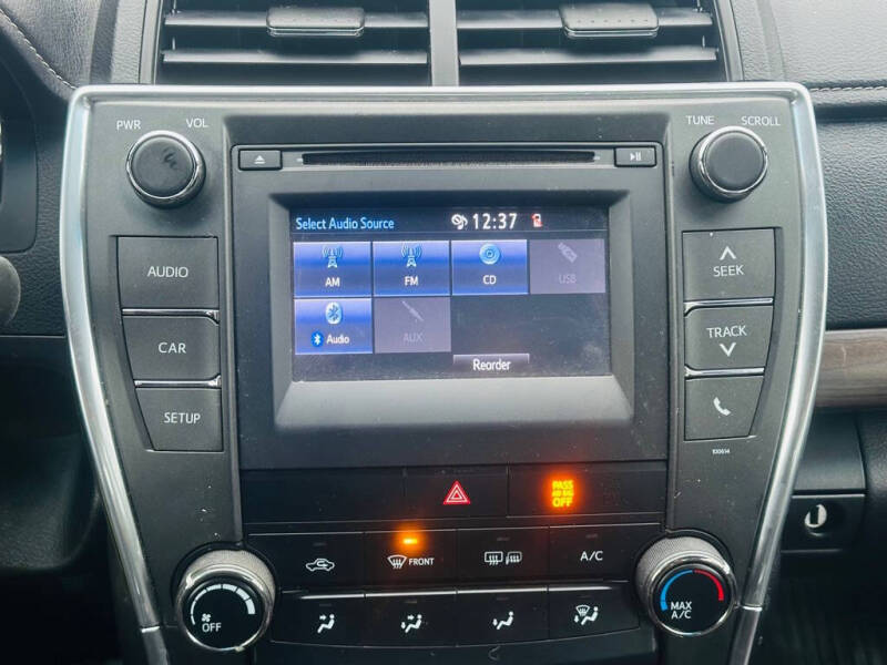 2016 Toyota Camry LE