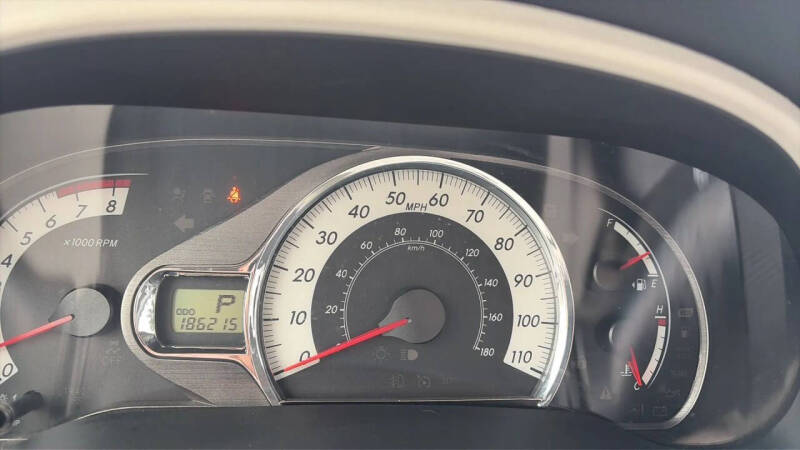 2012 Toyota Sienna SE 8-Passenger