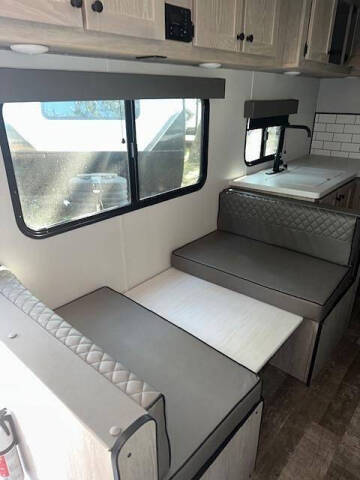 2025 Riverside RV Retro