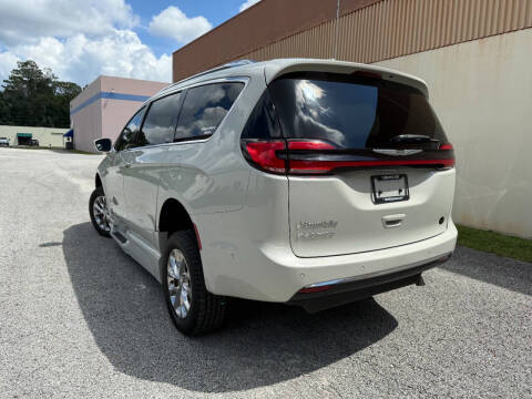 2021 Chrysler Pacifica Touring L