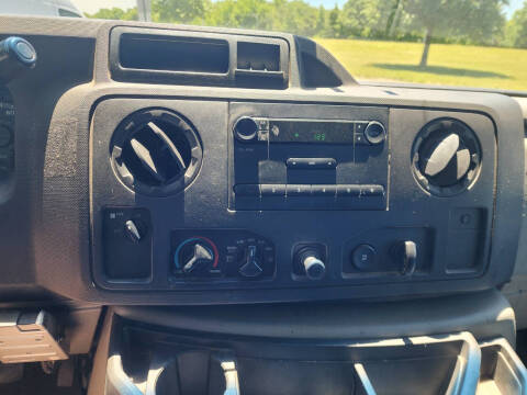 2011 Ford E-Series E-350 SD