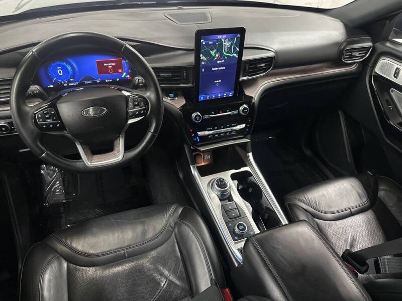 2022 Ford Explorer Platinum