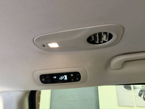 2023 Chrysler Pacifica Plug-In Hybrid Touring L