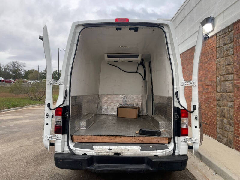 2018 Nissan NV Cargo SV photo 8