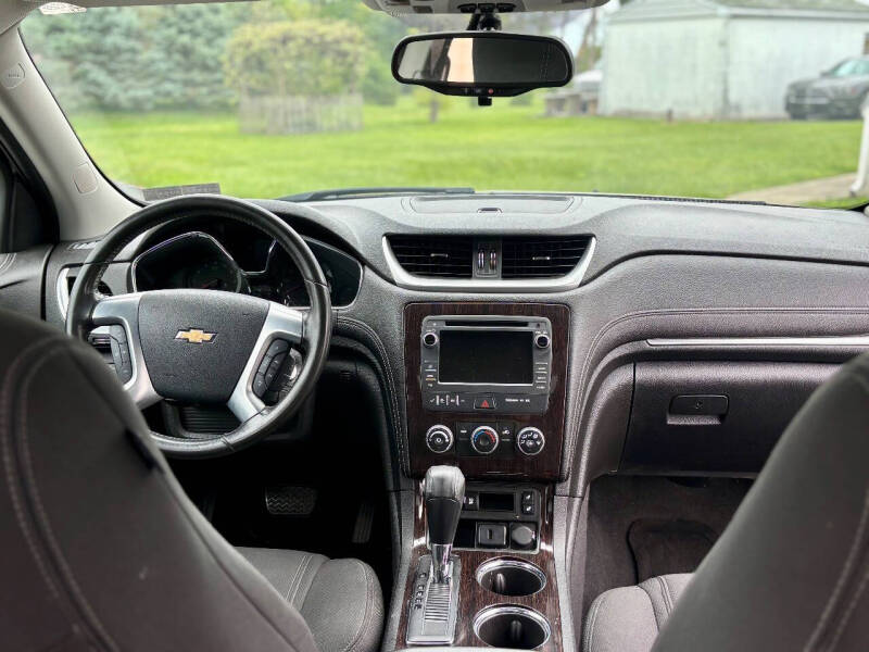 2017 Chevrolet Traverse LT