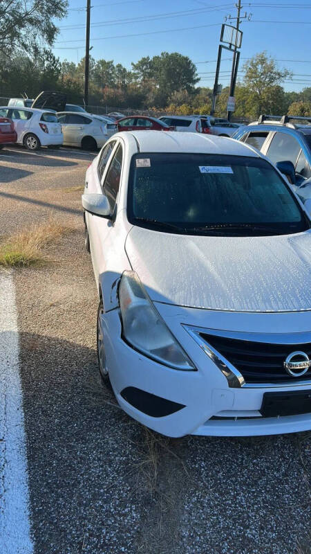 2016 Nissan Versa 1.6 S