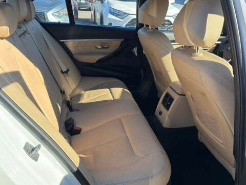 2018 BMW 3 Series 330i