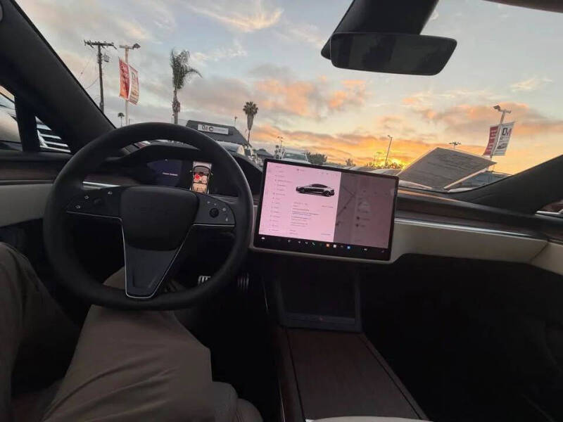 2025 Tesla Model S