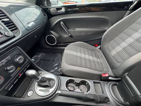 2013 Volkswagen Beetle Turbo Fender Edition