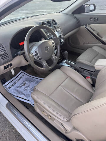 2011 Nissan Altima 3.5 SR