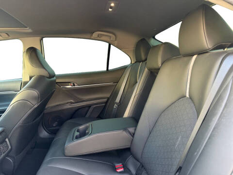 2022 Toyota Camry Hybrid XSE