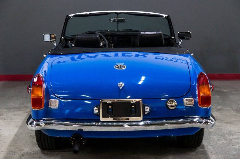 1974 MG EARLY CHROME BUMPER B