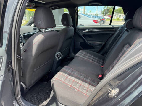 2016 Volkswagen Golf GTI S