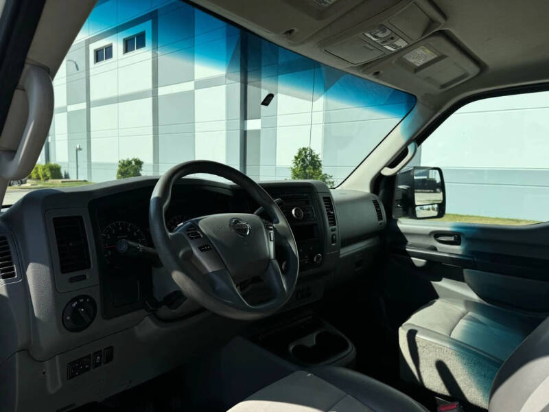 2015 Nissan NV