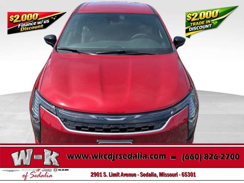 2027 Chrysler Pacifica Select