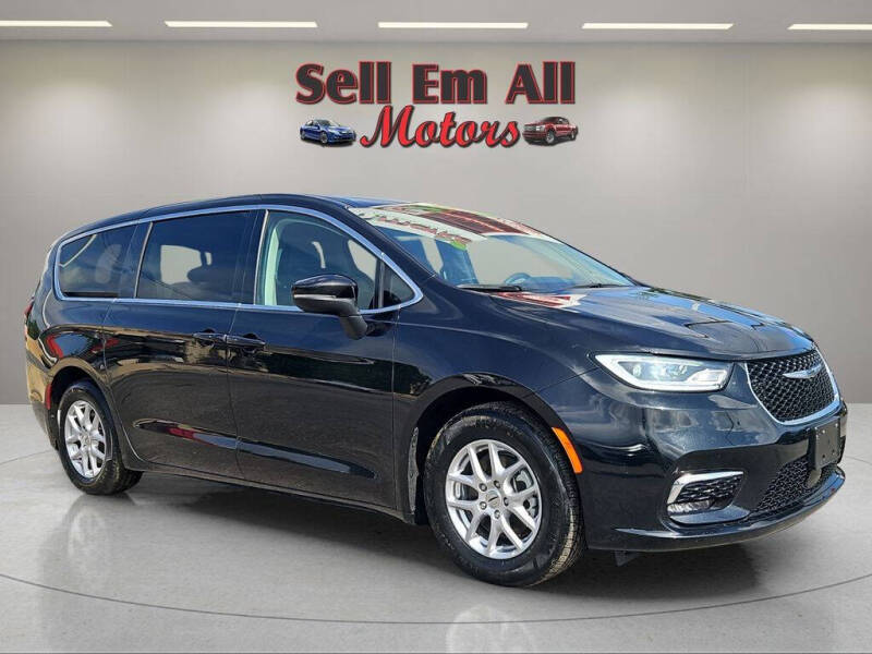 2023 Chrysler Pacifica Touring L
