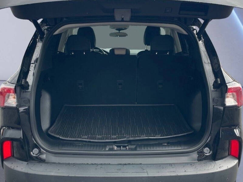 2022 Ford Escape Hybrid SEL