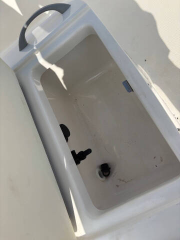 2019 Bayliner Element F18