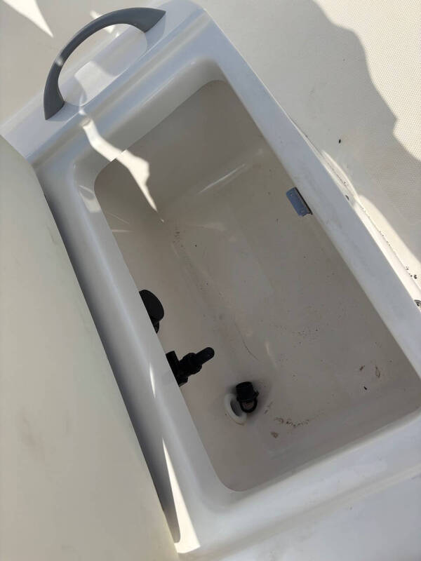 2019 Bayliner Element F18