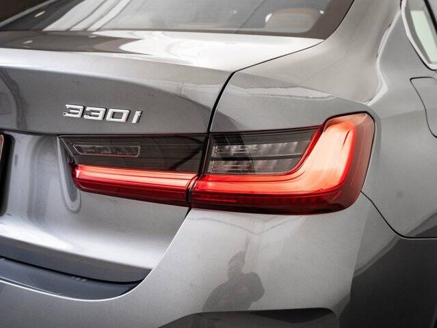 2025 BMW 3 Series 330i xDrive