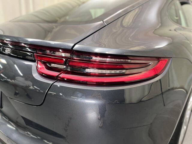 2018 Porsche Panamera 4