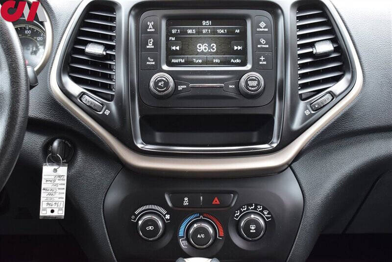 2016 Jeep Cherokee Sport