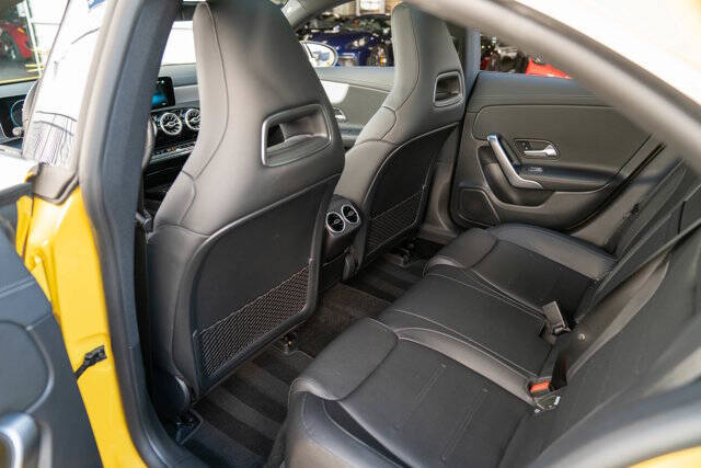 2020 Mercedes-Benz CLA 28