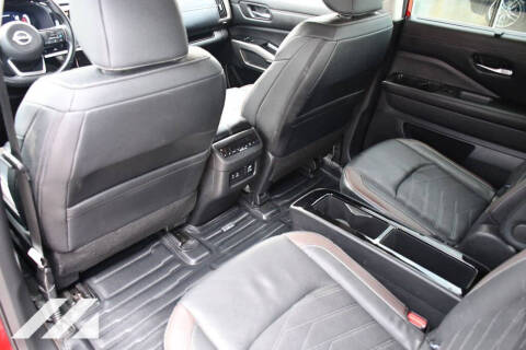 2024 Nissan Pathfinder Platinum