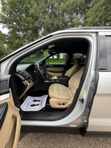 2017 Ford Explorer