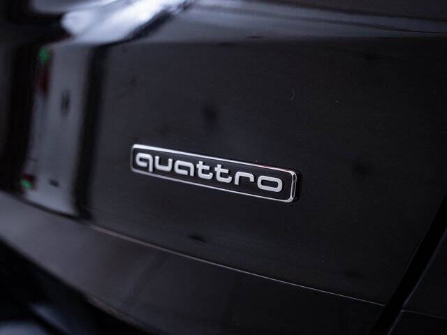 2025 Audi Q3 quattro S line Prem Plus 45 TFSI