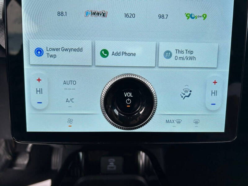 2021 Ford Mustang Mach-E Select