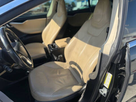 2013 Tesla Model S