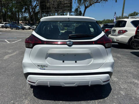 2021 Nissan Kicks S