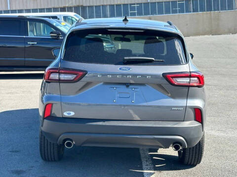 2025 Ford Escape ST-Line