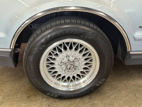 1990 Lincoln Mark VII LSC