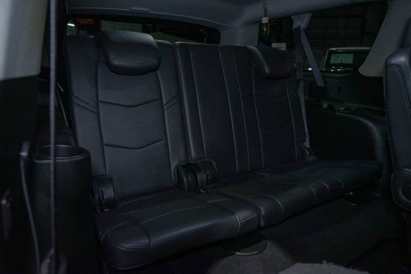 2018 Cadillac Escalade ESV Luxury