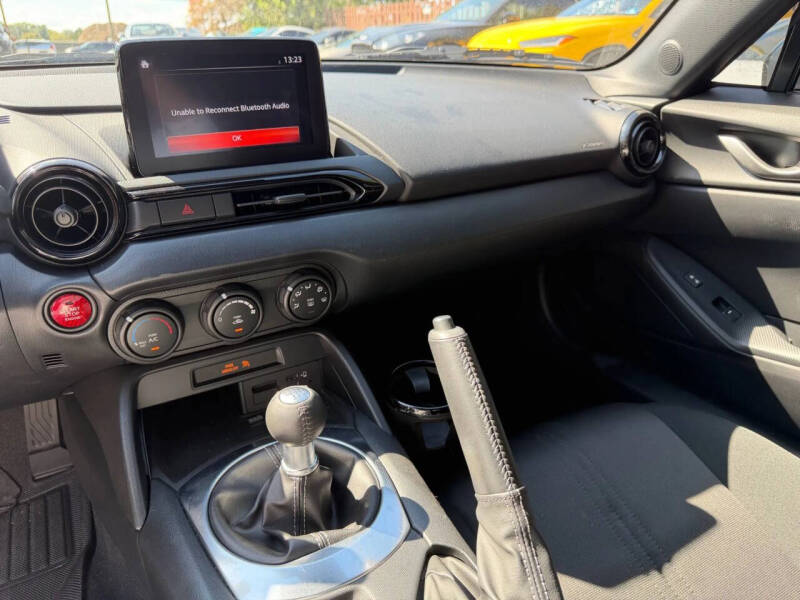 2023 Mazda MX-5 Miata Sport