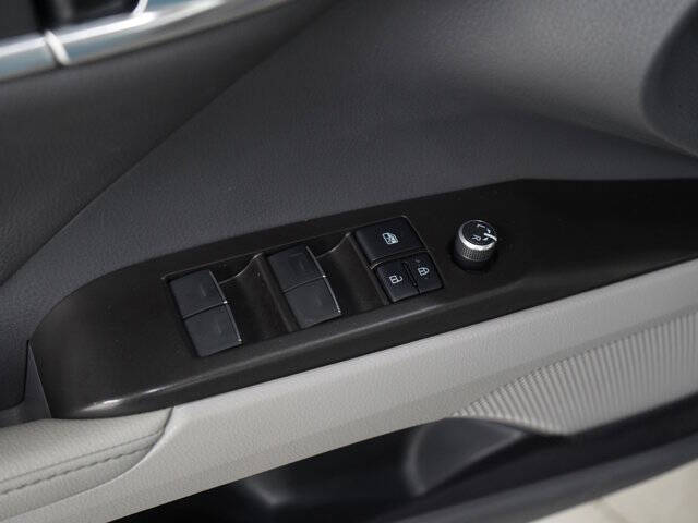 2021 Toyota Camry Hybrid XLE