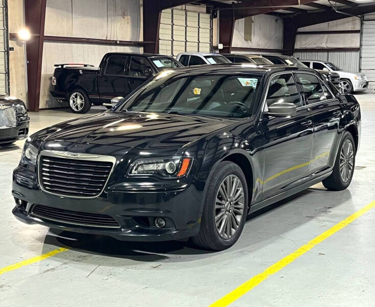 2014 Chrysler 300 C John Varvatos Limited Edition