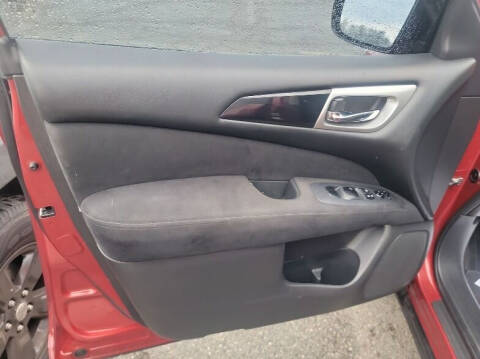 2016 Nissan Pathfinder S